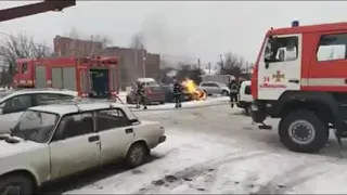 Пожар на автостоянке в Мариуполе