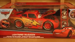 Jada Lightning McQueen with Opening Hood & Tire Rack 1/24 Scale