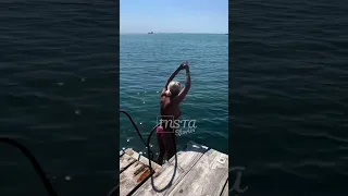 Заплыв Алёны Свиридовой в море 🌊