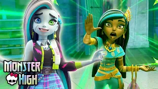 Potworny aparat wciąga Cleo | Nowy serial animowany Monster High