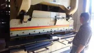 Dreis & Krump 8FT Brake Press Machine Selling at Auction