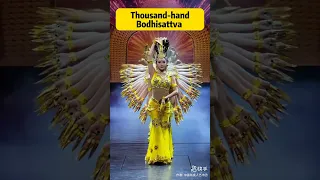 A group of hearing-impaired Chinese artists performed the most beautiful Thousand-hand Bodhisattva