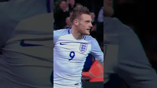 Vardy hits the mannequin 🗽 #shorts #england