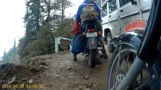 Riding to Hatu peak, narkanda