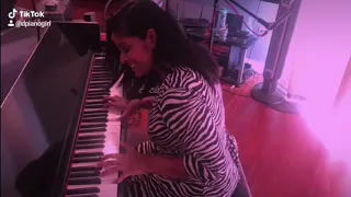 D Piano Girl Johanna | Carnival Memories #holdonchallenge #tiktokchallenge