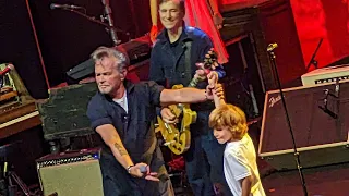 John Mellencamp brings young fan on Stage - "Cherry Bomb"