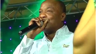 Koffi Olomide Chante Tabu Ley (Concert Officiel)