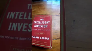 The Intelligent Investor by Benjamin Graham #shorts