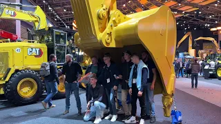 Walking Throogh The Caterpillar-Zeppelin Booth At Bauma 2022 Expo - 4k