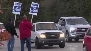 What the UAW strike at GM Arlington means for other carmakers and used car dealerships