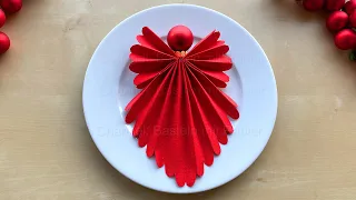 Napkin folding for christmas: Angel