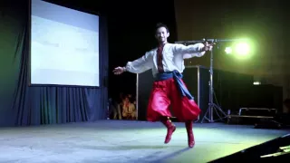 Hopak solo, de Taras Bulba. Ballet Folklórico Ucraniano Dunay