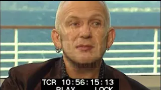 Jean Paul Gaultier on the Scale of The Fifth Element, 1990's - Film 93097