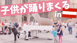 【海外ストリートピアノ】外国で日本人がオネスティを弾いたら平和なひと時が訪れました【ビリージョエル】