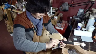 Процесс изготовления скрипки. Мастер корейских струнных инструментов