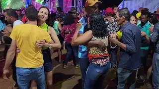 O Forró Hoje é Com Nenem e Banda Forró Pesado