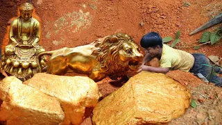 I used the detector to find the Buddha and the lion guarding a pile of gold
