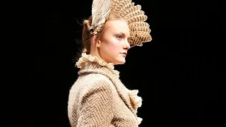 Alexander McQueen | Fall Winter 2006/2007 Full Show | Exclusive