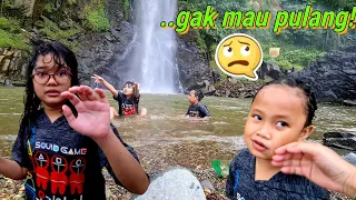 VLOG HANUM 💜 INDAHNYA AIR TERJUN CURUG BIDADARI BIKIN HANUM GAK MAU PULANG 💞 Shafeea Hanum