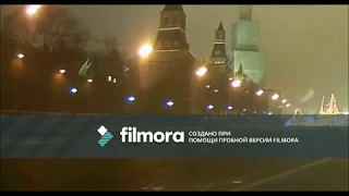 Две капли дождя на стекле автомобиля