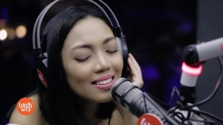 Jona performs "Maghihintay Ako" LIVE on Wish 107.5 Bus