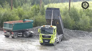 MAN TGX 8x4 gravel truck with Nor-slep Trio trailer