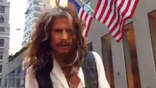 Steven Tyler - high five 1080p - TODAY SHOW Rockefeller Plaza - view in HD