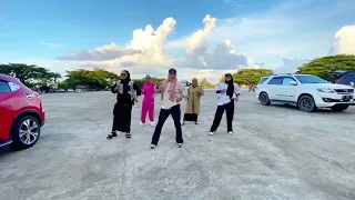 ZUMBA DJ GEBOY / Tik Tok Viral / Zin Hairani / ALUN-ALUN ITHO