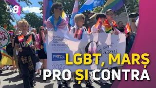 LGBT, marș pro și contra. În jur de 500 de persoane au participat la marșul LGBT