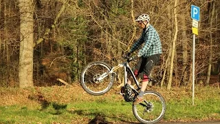 MTB Fahrtechnik lernen #6 - Bunny Hop und Wippe - step by step!