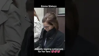 Emma Watson Signing Autograph