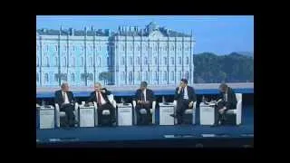Путин : Россия не  выдает борцов за права человека
