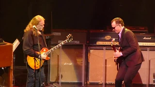 Joe Bonamassa & Warren Haynes - Crossroads - 5/16/13 Beacon Theatre - NYC