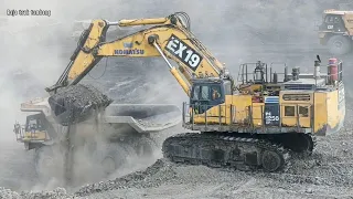 Komatsu Excavator Pc 1250 Loading  Hd 785