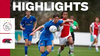 With his weak foot 🙈🤩 | Highlights Ajax O16 - AZ O16