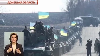 Українська армія продовжує відводити важке озброєння від лінії розмежування в зоні АТО