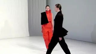 Chalayan London Woman FW18-19