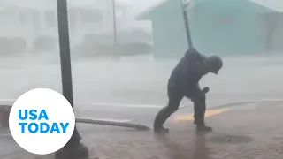 Jim Cantore goes head to head with Ian's winds | USA TODAY