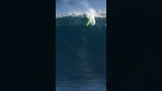 EXTREME BIG WAVE SURFING "JAWS" CRAZY WIPEOUT - JAMIE MITCHELL #Shorts