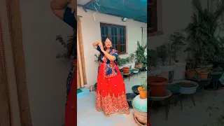 Kanha soja zara #kanhasojazarastatus #sojazara #krishna #dance #bahubali2 #youtubeshorts #dance