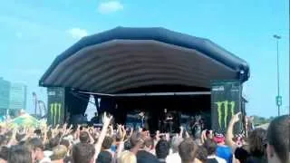 Motionless In White - If It's Dead We'll Kill It (Detroit Warped Tour 2012)