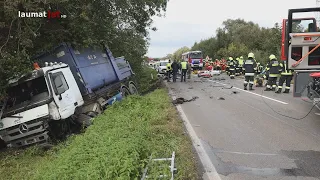 Schwerst eingeklemmt: Kollision zwischen PKW und LKW in St. Florian fordert eine Schwerverletzte