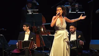 Madreselva . Orquesta Típica Taconeando con Valentina Estol . Teatro Solís