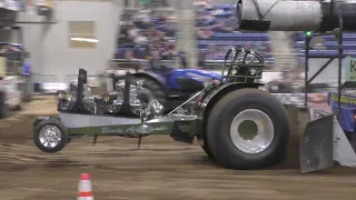 Tractor Pulling 7,800lb. Modified Tractors In Action At The Keystone Nationals