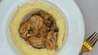 Chicken Mushroom White Wine Gravy