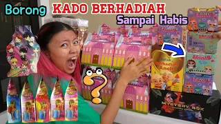 AKU BORONG KOTAK KADO BERHADIAH SEMUANYA SAMPAI KOSONG ! Isi nya Mainan Lucu