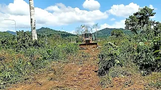 SD16 SHANTUI BULDUZER clearing & roadtrace in Santa Lucia housing project