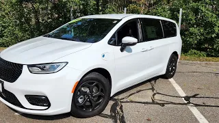 2023 Chrysler Pacifica Hybrid Touring L S Appearance POV Test Drive/Review