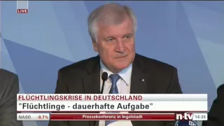 07 10 2015 Horst Seehofer in der Pressekonferenz zur Flüchtlingsfrage