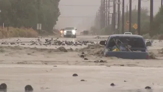 Usa, la città nel deserto sommersa dalle acque: l'uragano Hilary si abbatte sulla bassa California